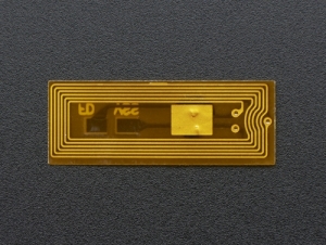 [로봇사이언스몰][로봇사이언스몰][Adafruit][에이다프루트] Micro NFC/RFID Transponder - NTAG203 13.56MHz id:2800>>메이키 활동에 필요한 센서, 헤더, 건전지홀더 등